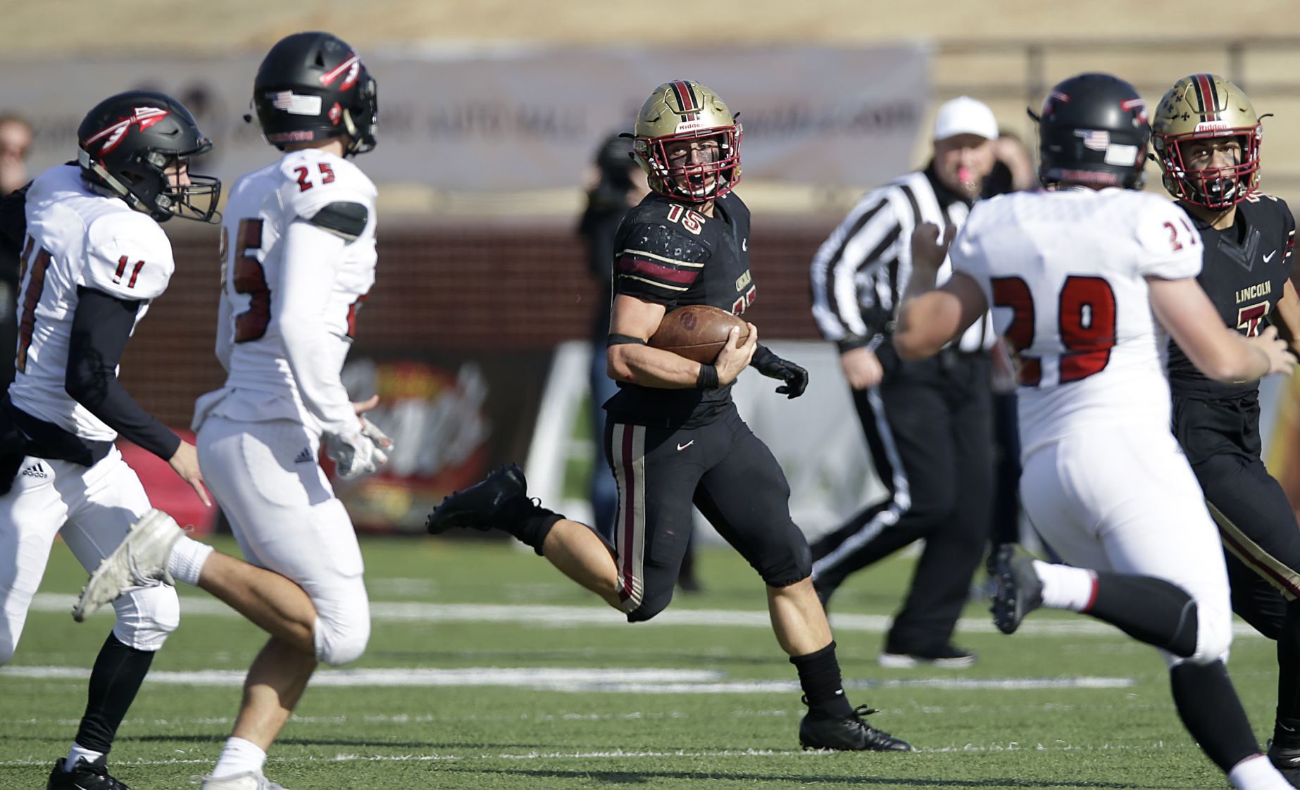 LINCOLN CHRISTIAN vs. PLAINVIEW